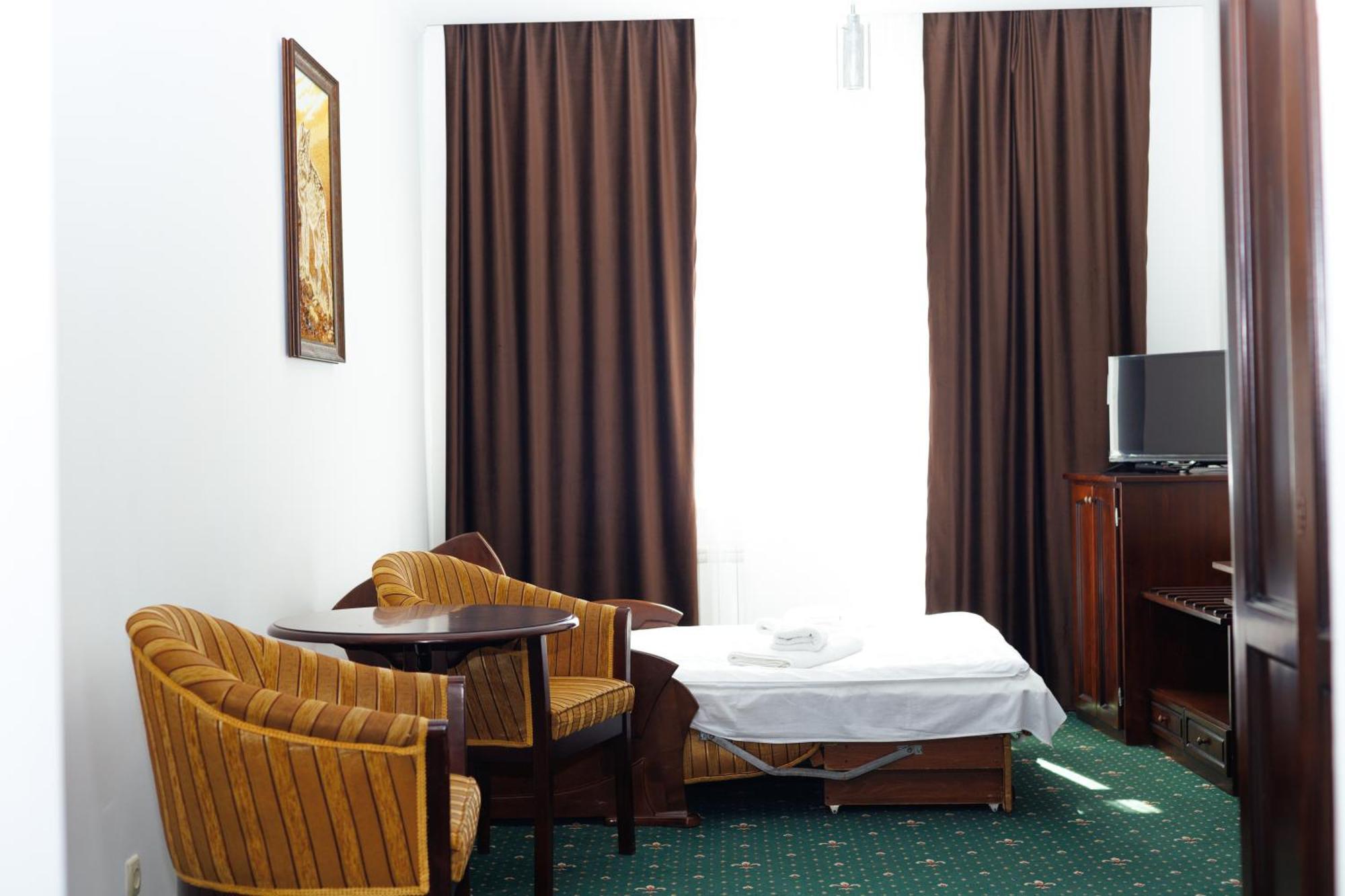Hotel Solotvyno Resort Exteriör bild